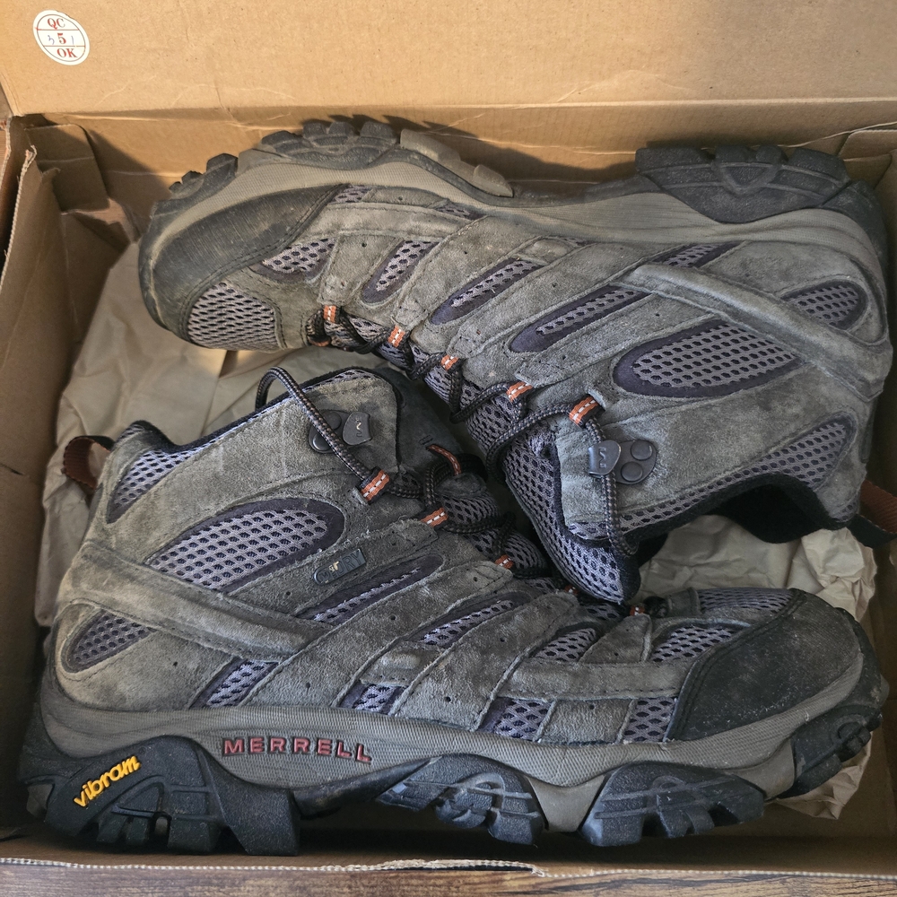 Merrell Gray Hiking Boots - Picture 8 of 9